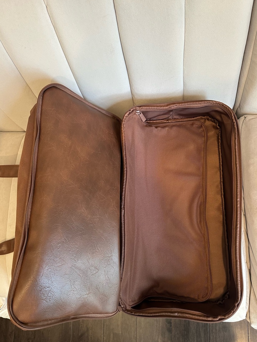 BEIS OG Convertible Weekender in Maple - Picture 3 of 8